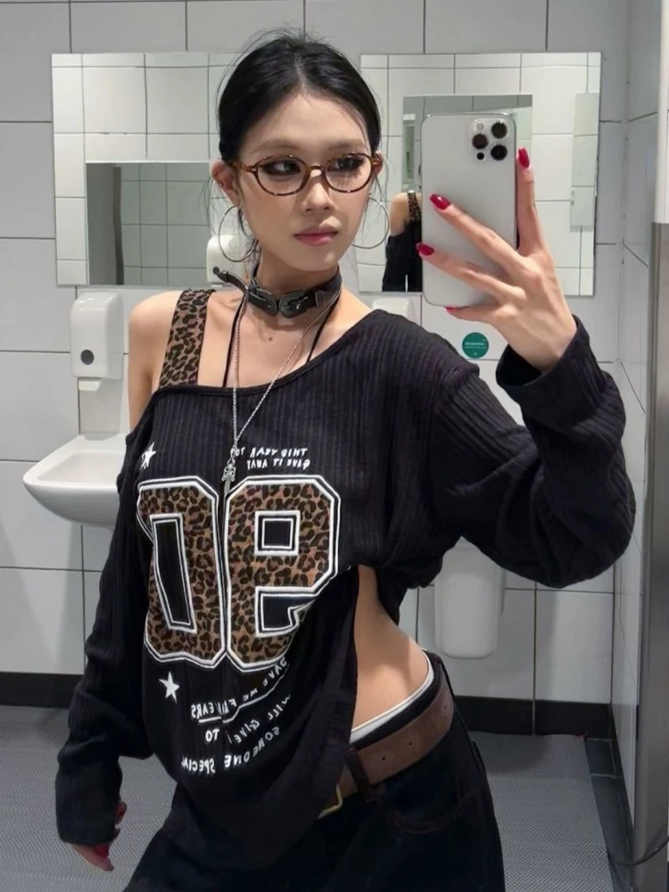 Camiseta Feminina Y2K com Esta - Embroidery Print avaliação e preço