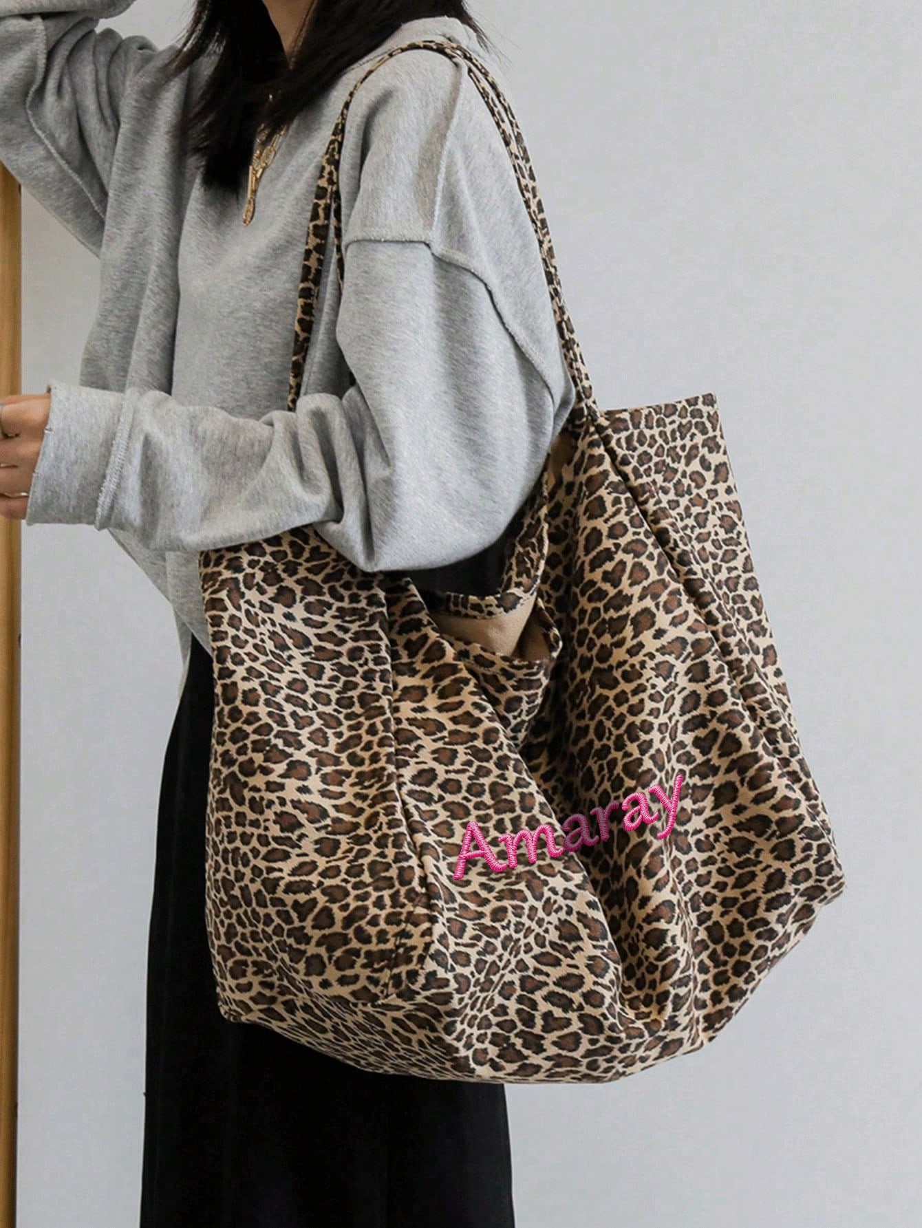 Bolsa tote com estampa de leop - Embroidery Gift Ideas avaliação e preço